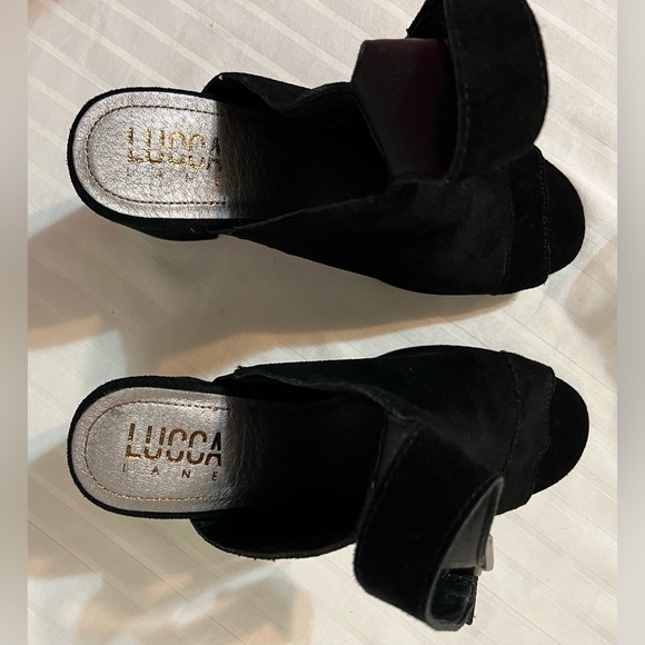 Lucca Lane Black Suede Leather Seleste Peep Toe Shoes Heels Size 8 Like New - Picture 9 of 15
